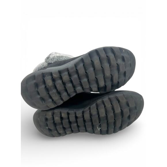 SKECHERS Woman's Nubuck Fur Lined Booties 7 Comfortable and Toasty Warm! - Picture 5 of 8